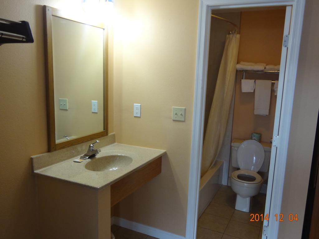 Budget Inn Lynchburg And Bedford Goode Zimmer foto
