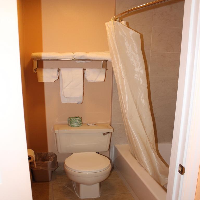 Budget Inn Lynchburg And Bedford Goode Zimmer foto