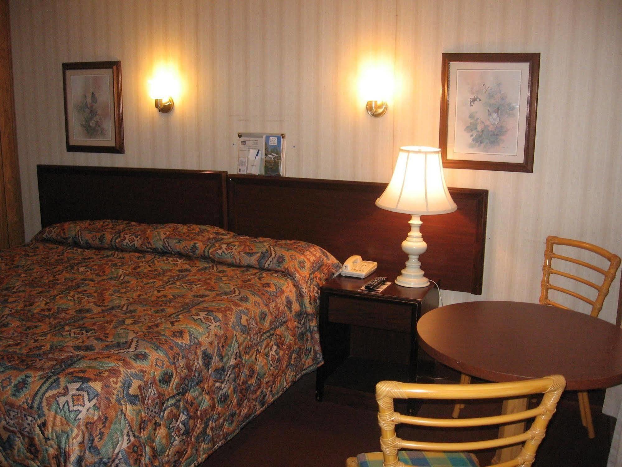 Budget Inn Lynchburg And Bedford Goode Exterior foto