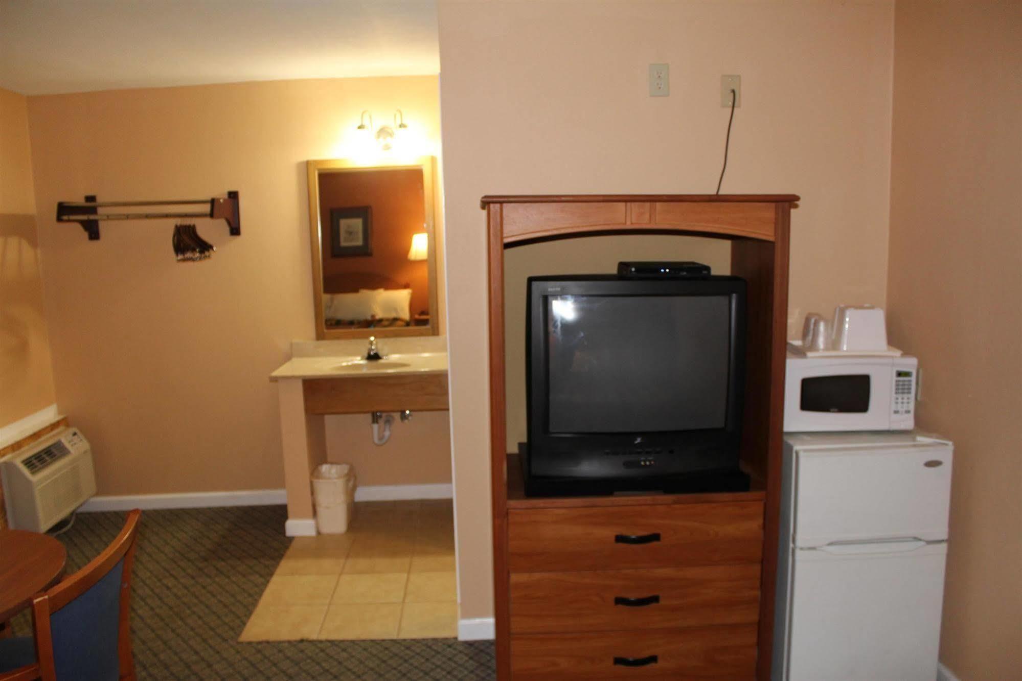Budget Inn Lynchburg And Bedford Goode Exterior foto